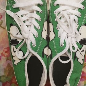 Snoopy Green sneakers 👟